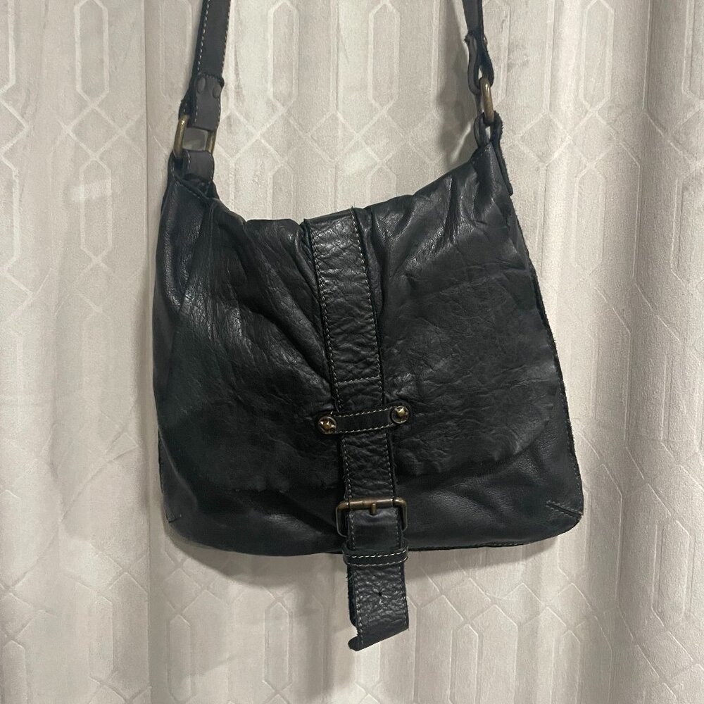 Cirvico soft black leather crossbody bag Adjustable shoulder strap.